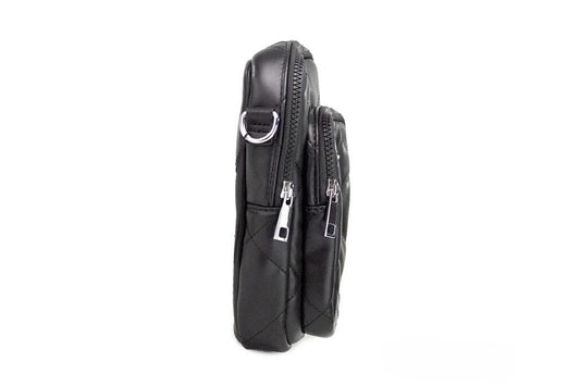 Marc Jacobs Pillow Kleine Schwarze gesteppte Crossbody-Handtasche aus Glattleder