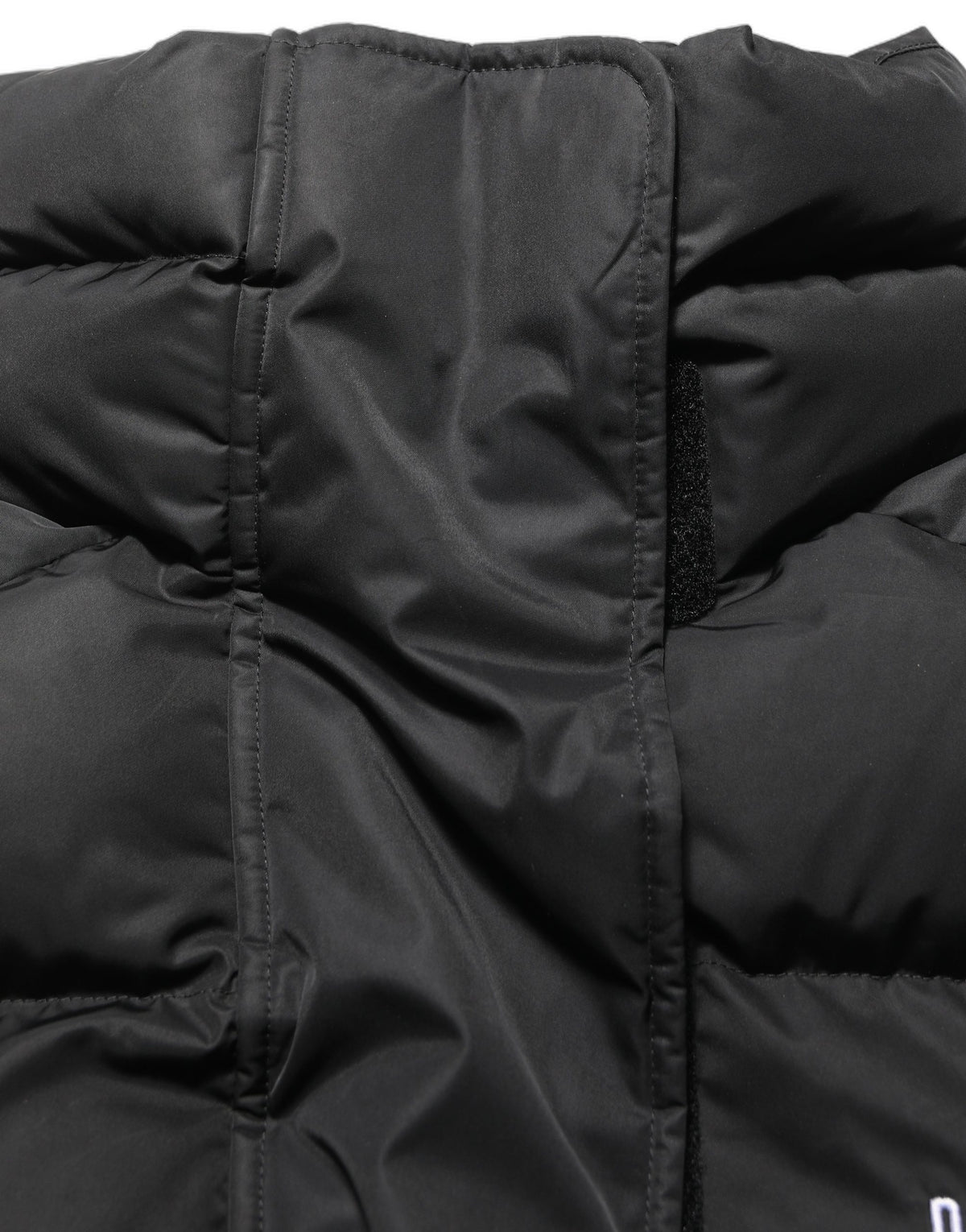 Dolce & Gabbana Schwarze gesteppte Daunenjacke DGVIB3 mit Stickerei