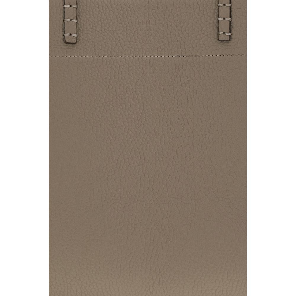 Fendi Schultertasche aus beigem Kalbsleder Bos Taurus