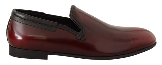 Dolce & Gabbana – Bordeauxfarbene Loafer aus Lackleder