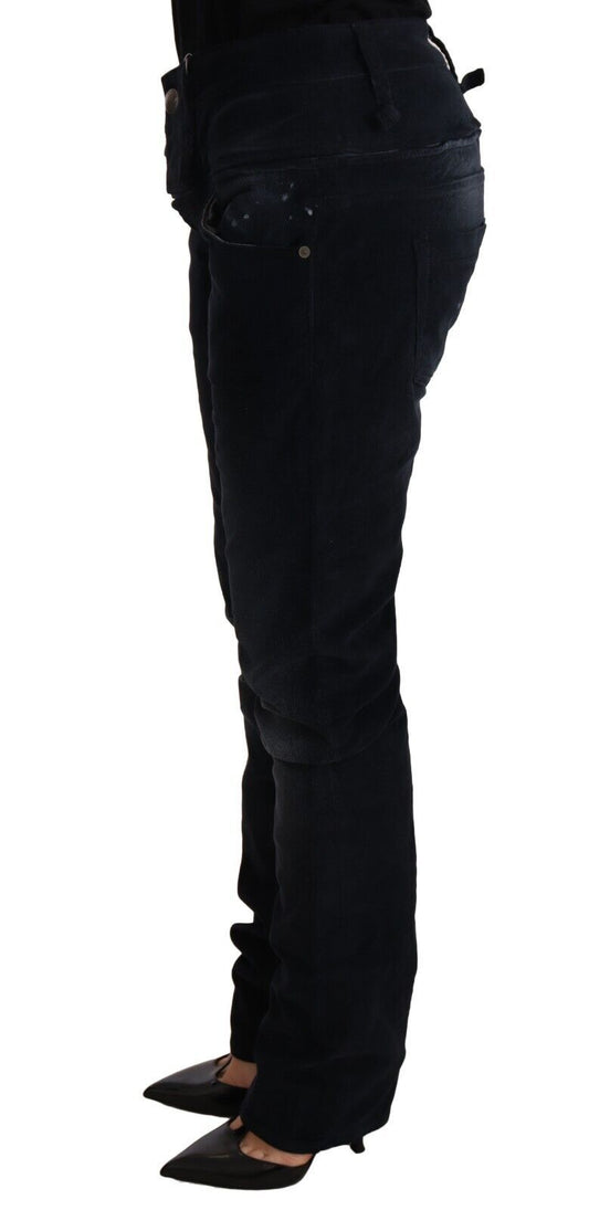 Acht Blaue Jeanshose aus gewaschenem Baumwolldenim mit niedriger Taille und lockerer Passform