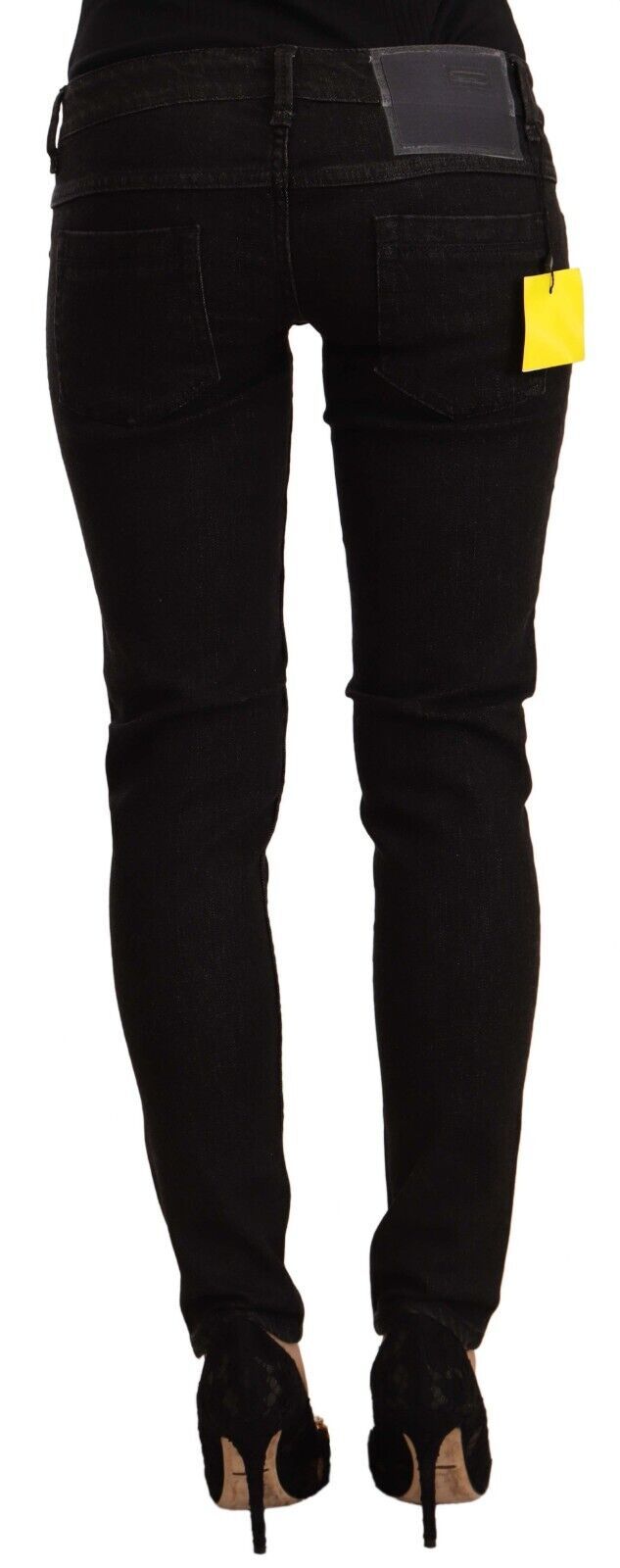 Acht – Schwarze Skinny-Jeans aus Baumwolle mit niedriger Taille