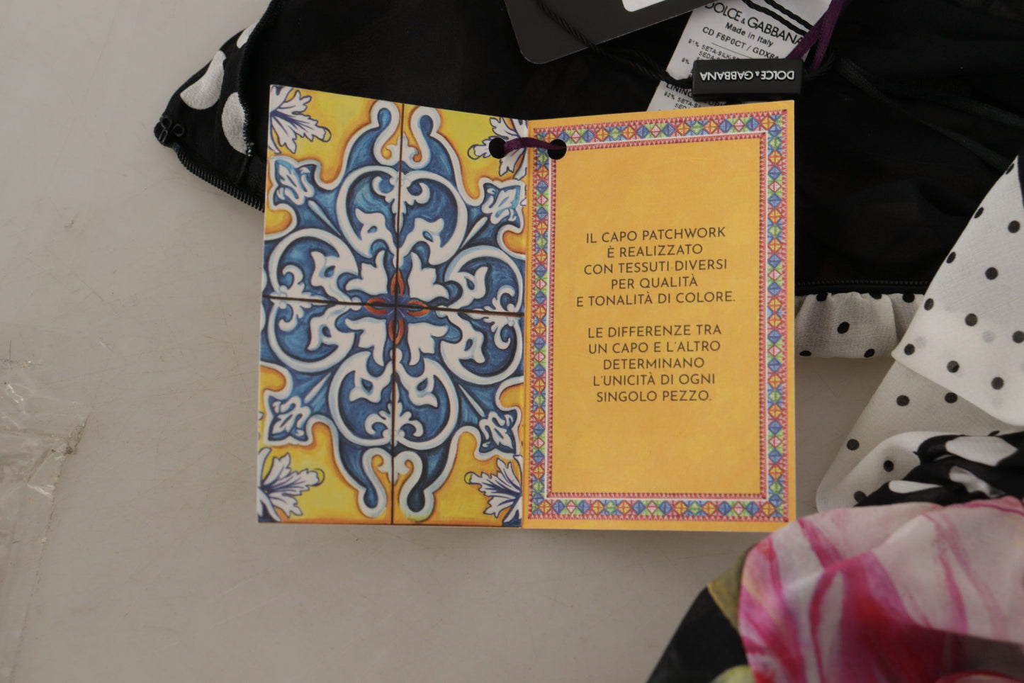 Dolce & Gabbana – Mehrfarbiges, figurbetontes Midikleid aus Seide mit Blumenmuster und Leopardenmuster