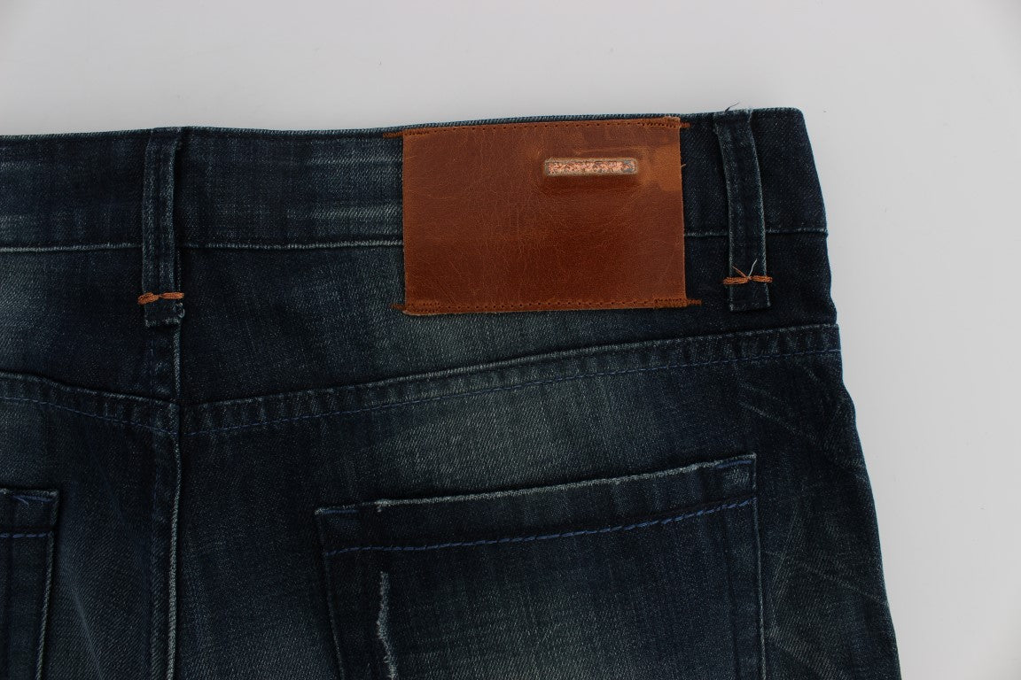 Acht Slim Fit Jeans aus Baumwolldenim in blauer Waschung