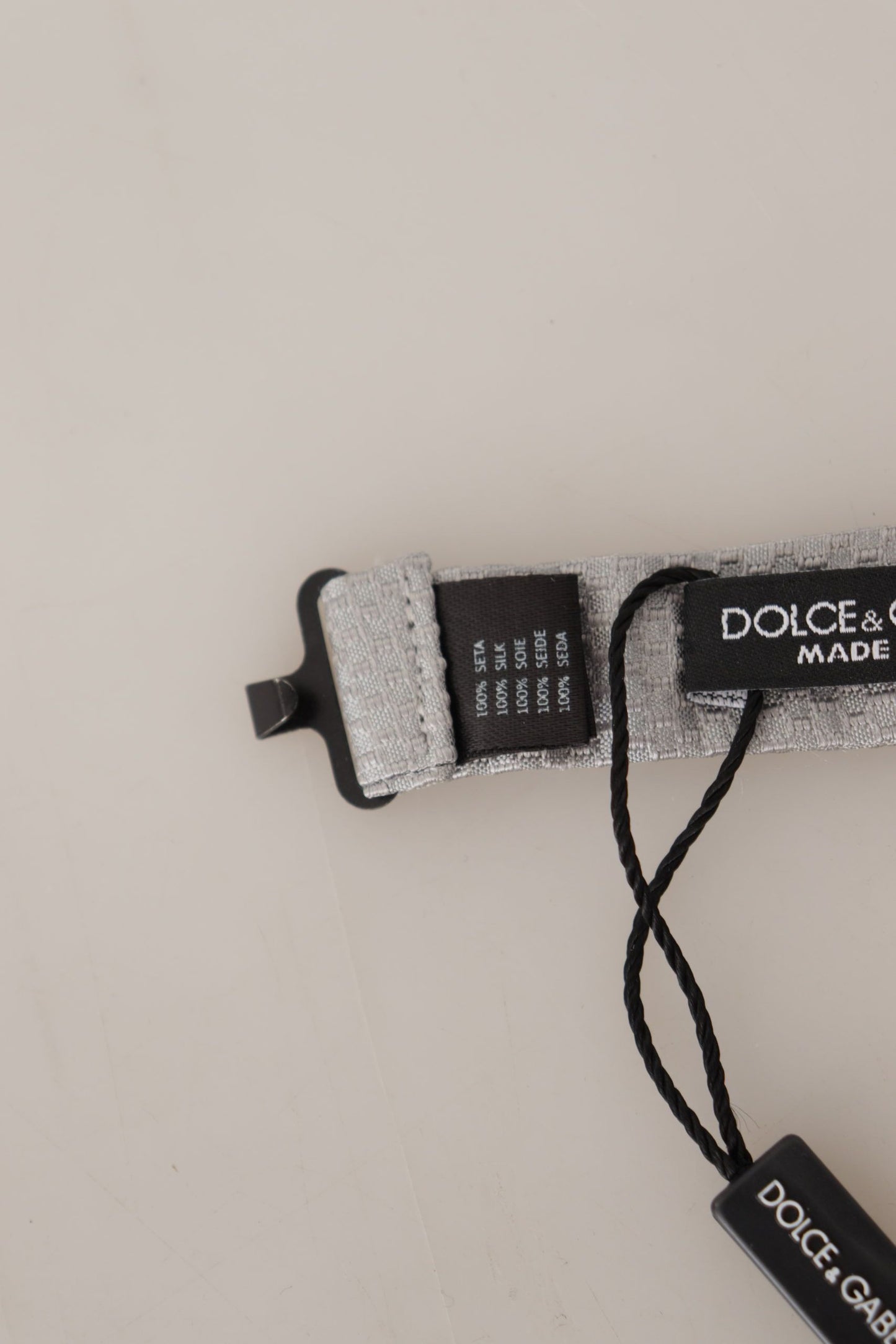 Dolce & Gabbana – Graue Papillon-Krawatte aus 100 % Seide mit verstellbarem Hals