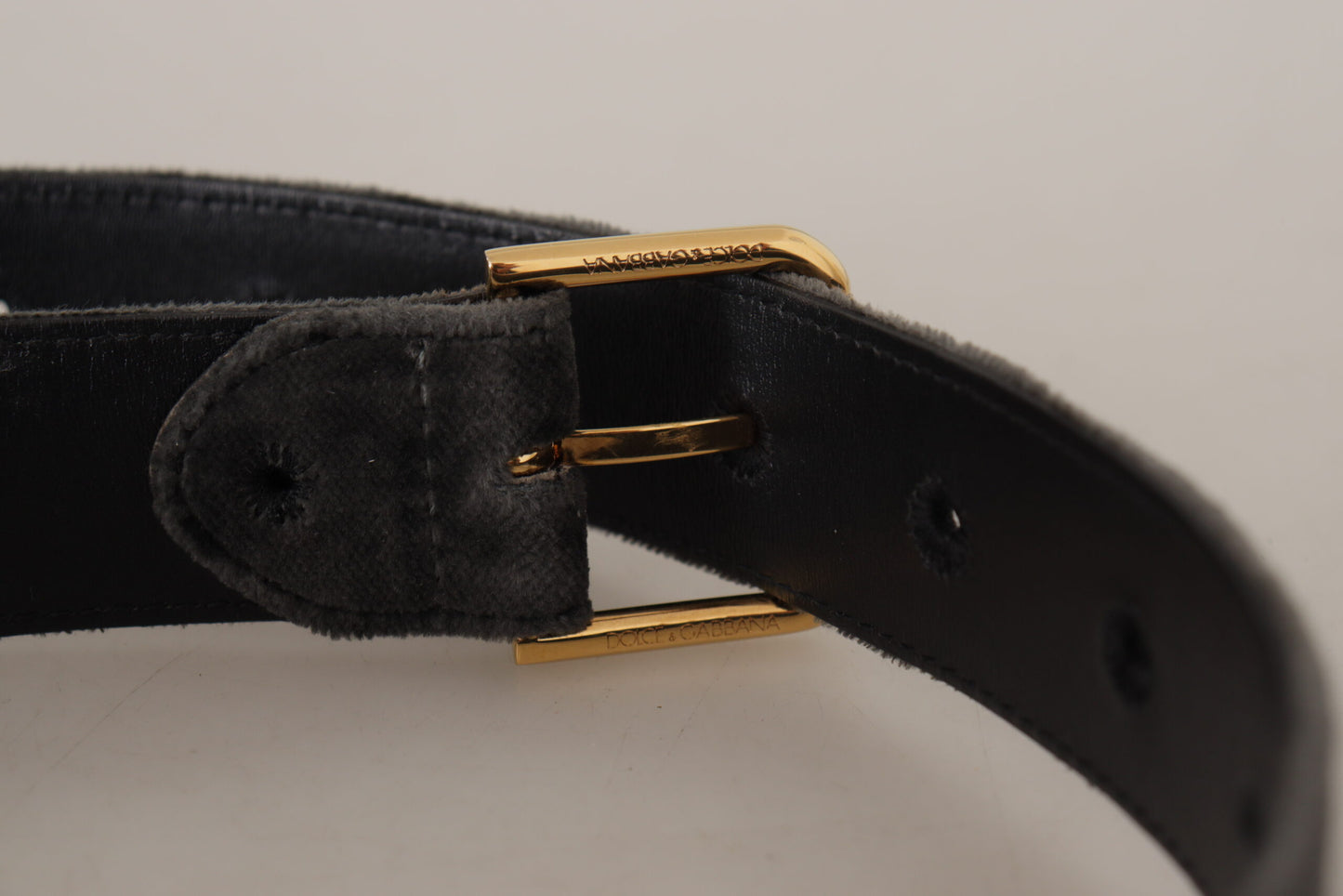 Dolce & Gabbana – Brauner Samtgürtel mit goldfarbener Metallschnalle und Logo