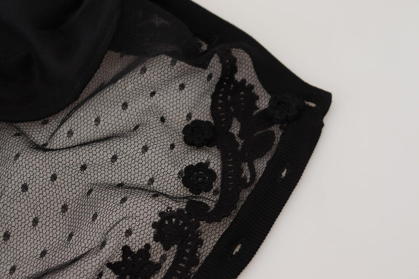 Dolce & Gabbana – Schwarzer Cardigan mit Blumenspitze und Knöpfen