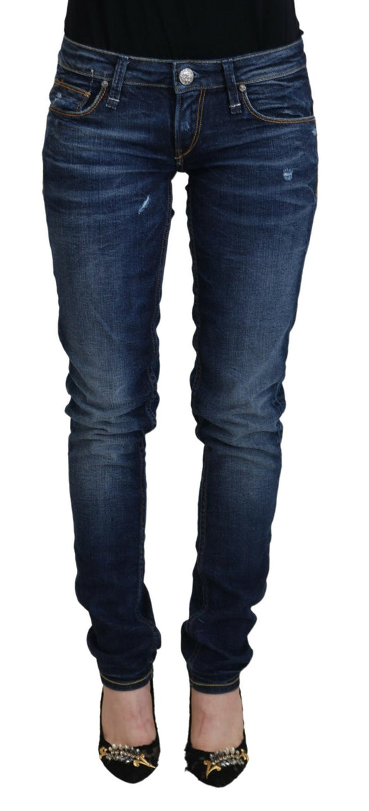 Acht Blaue verwaschene Baumwolle Low Waist Damen Casual Jeans