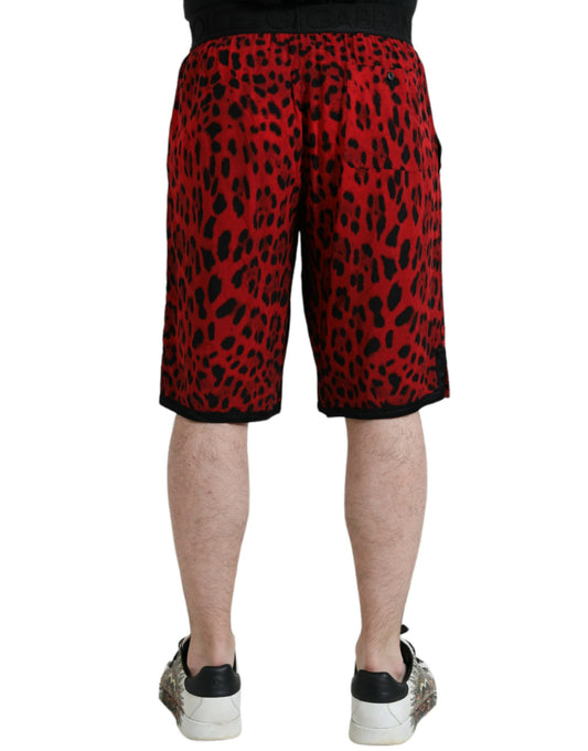 Dolce & Gabbana – Bermudashorts aus Viskose mit rotem Leopardenmuster