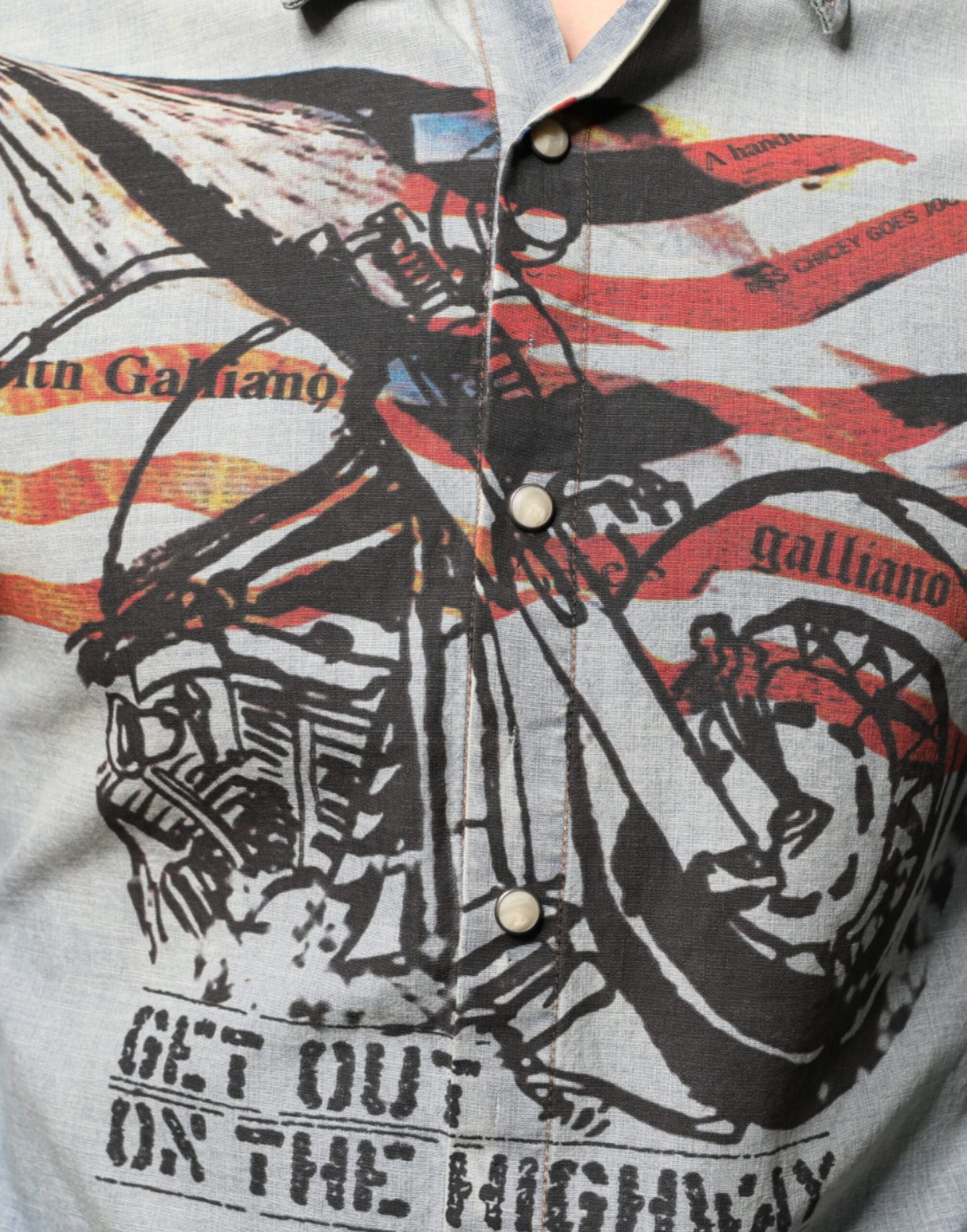 John Galliano – Hellblaues, bedrucktes Langarmhemd aus Baumwolldenim