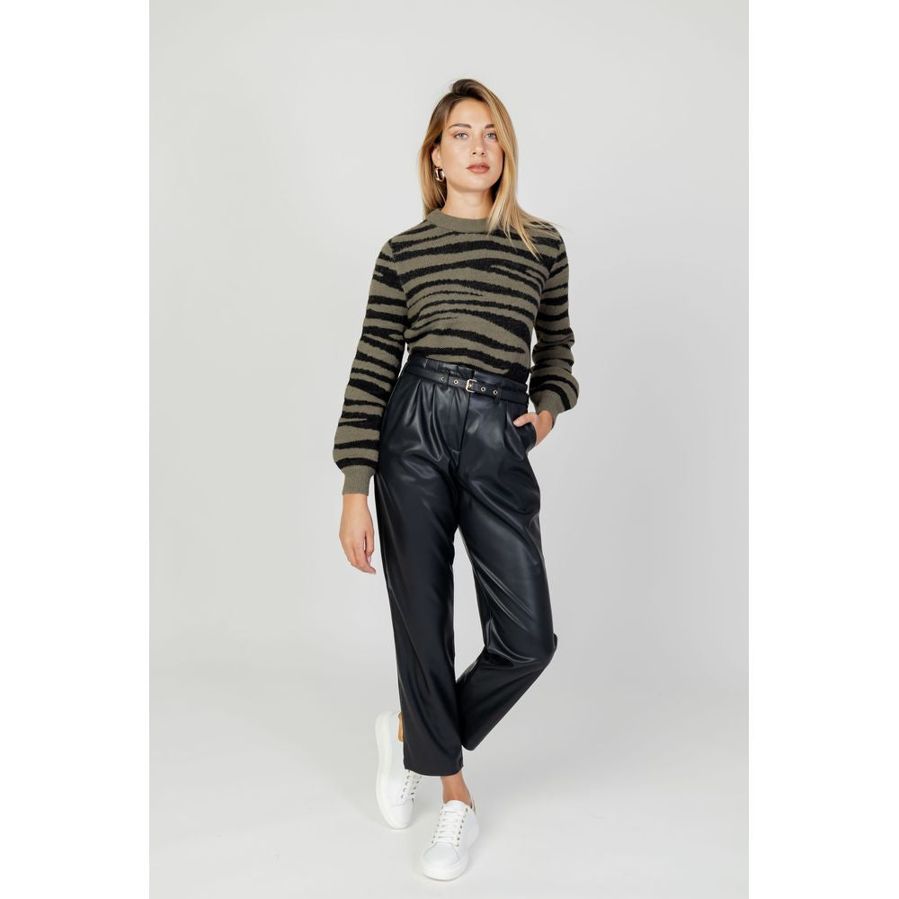 Jacqueline De Yong, grüner Nylonpullover