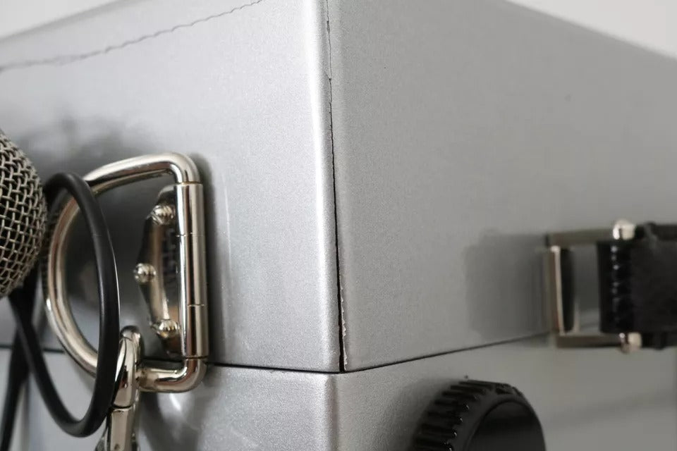 Dolce & Gabbana Silberne Retro-Radio-Boombox, limitierte Auflage, handgefertigte Holztasche