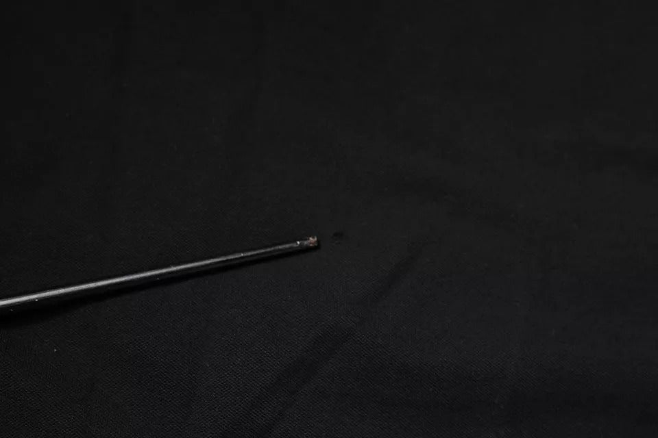 Dolce & Gabbana – Schwarzes Poloshirt mit DG-Kragen und kurzen Ärmeln