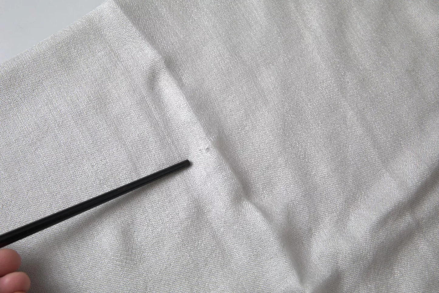 Dolce & Gabbana – Grauer Kaschmir-Wickelschal mit Fransen