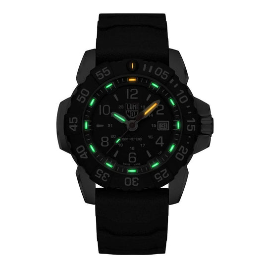 Luminox schwarze Kautschukuhr