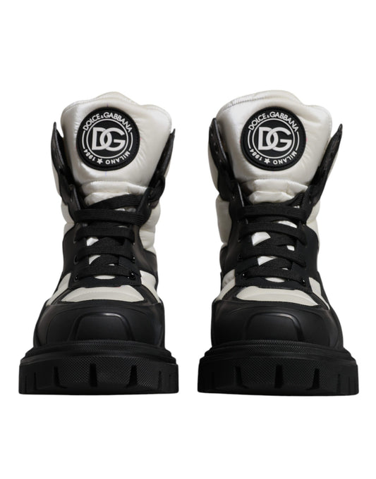 Dolce & Gabbana – Gepolsterte, wadenhohe Schnürstiefel in Schwarz und Weiß