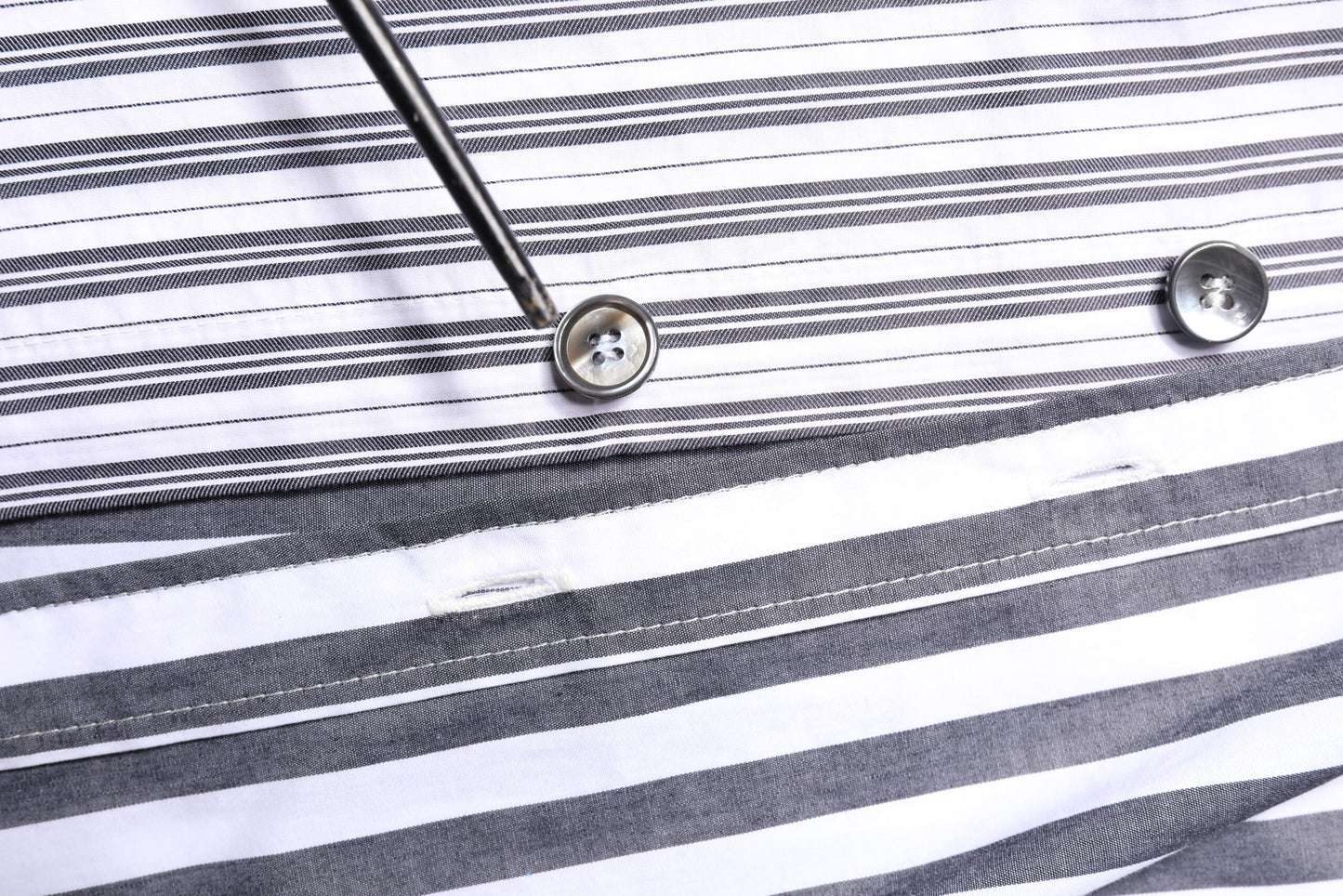 Dolce & Gabbana – Freizeithemd mit mehrfarbigen Streifen und Button-Down-Kragen