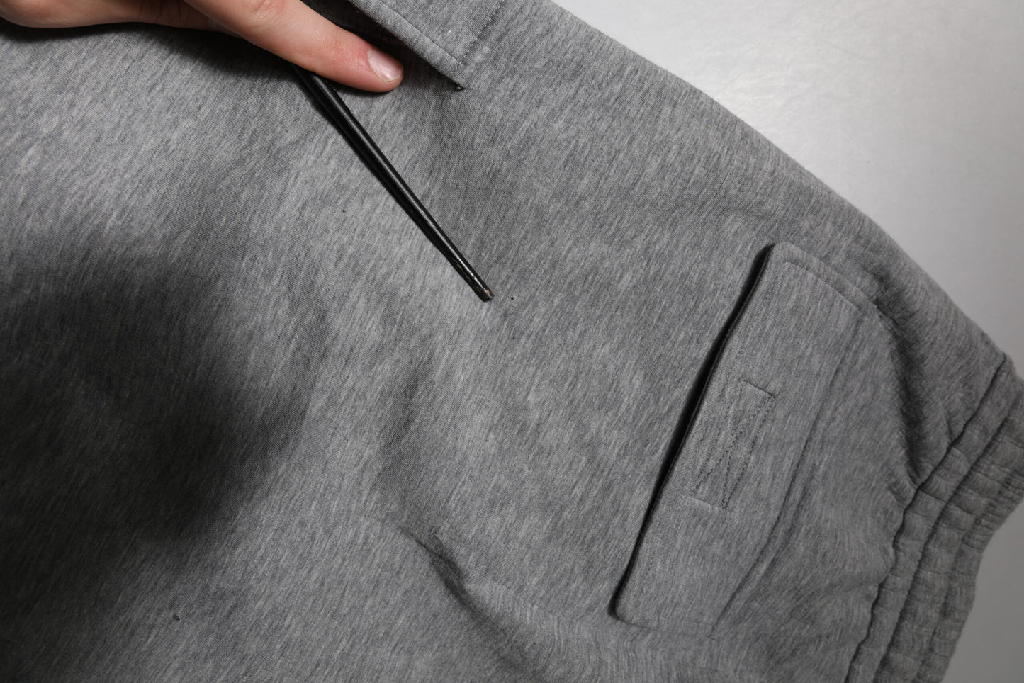 Dolce & Gabbana Graue Cargo-Bermuda-Sweatshorts aus Baumwolle