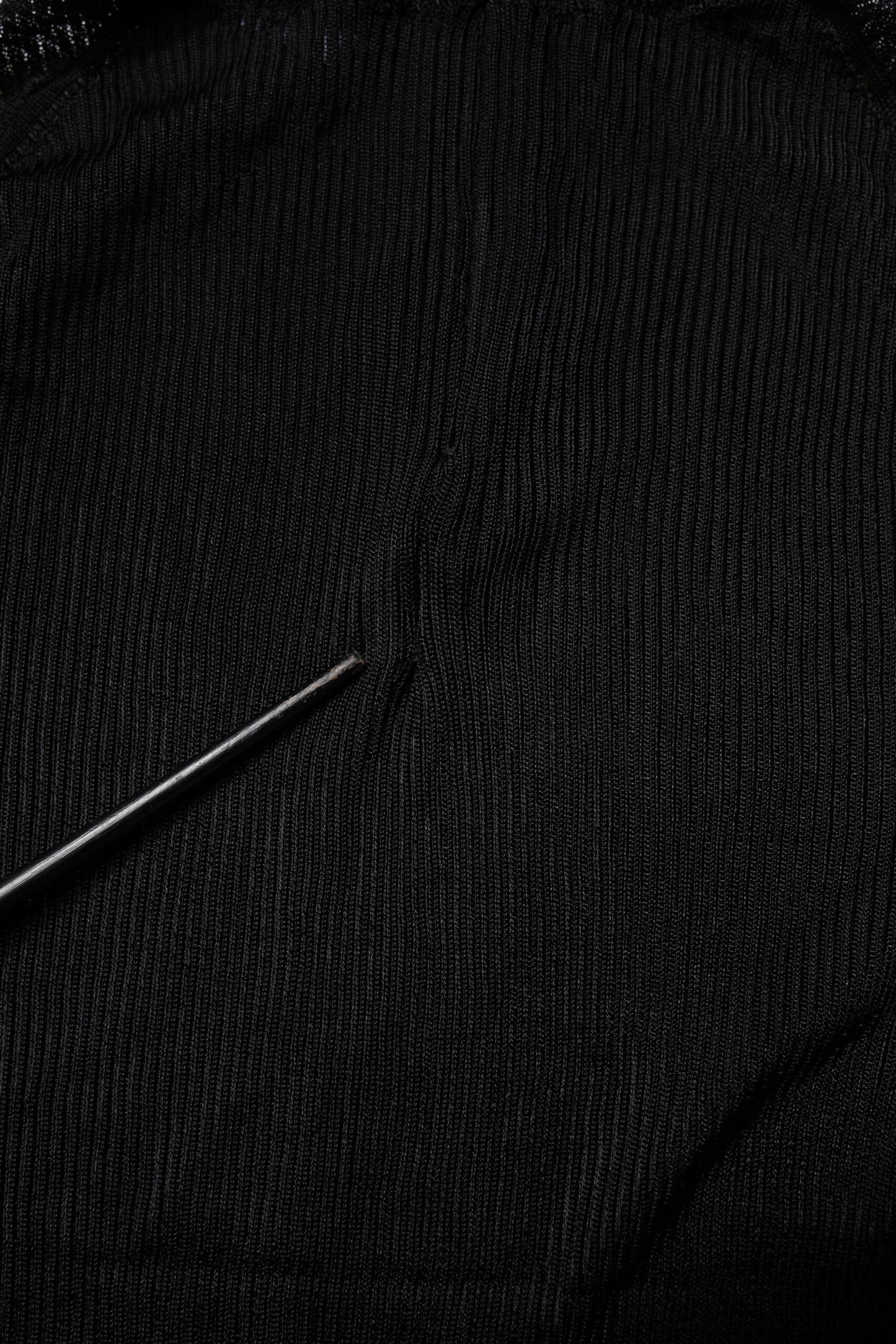 Dolce & Gabbana – Schwarzes, schmales Strickoberteil mit Rollkragen und langen Ärmeln