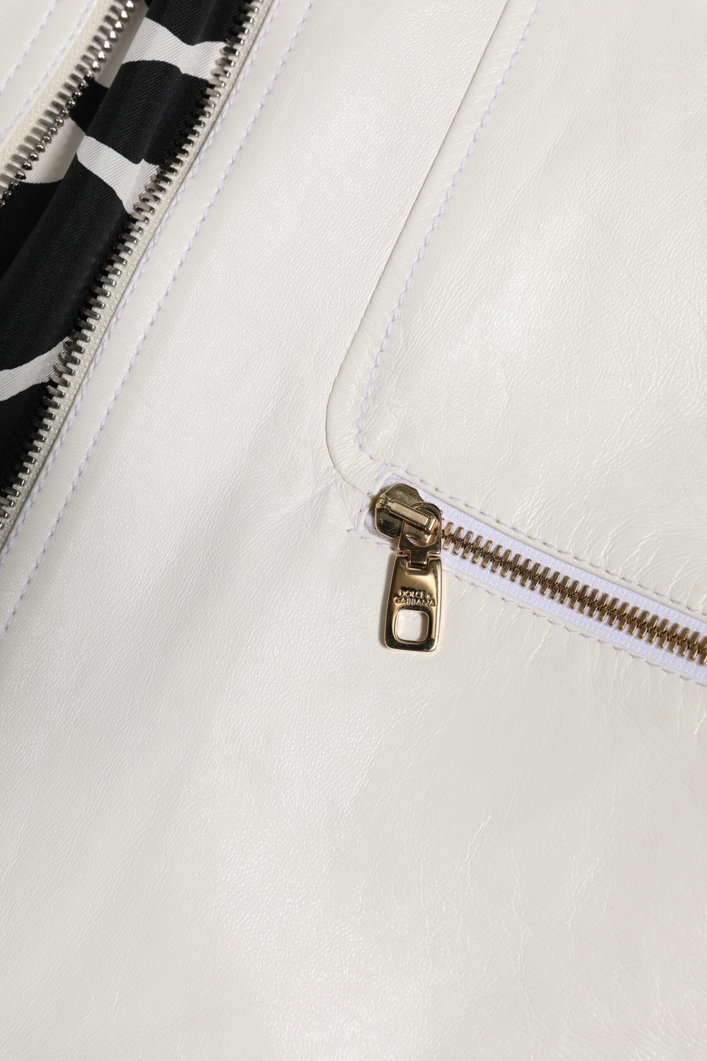 Dolce & Gabbana – Weiße Bikerjacke mit durchgehendem Reißverschluss und Kragen