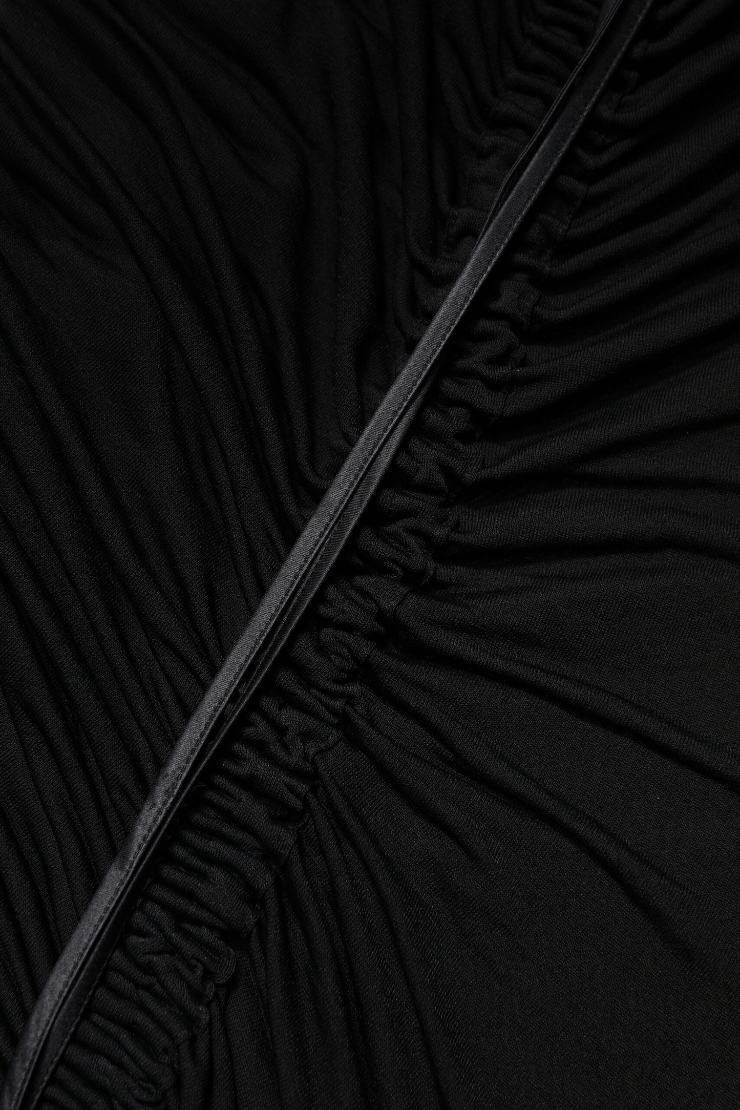 Dolce & Gabbana – Langes, figurbetontes Etuikleid mit schwarzem Netzbesatz