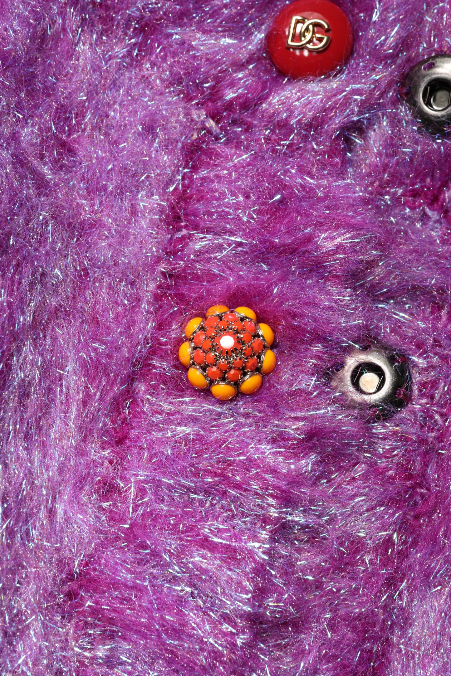 Dolce & Gabbana – Trenchcoat-Jacke mit violetter Knopfverzierung