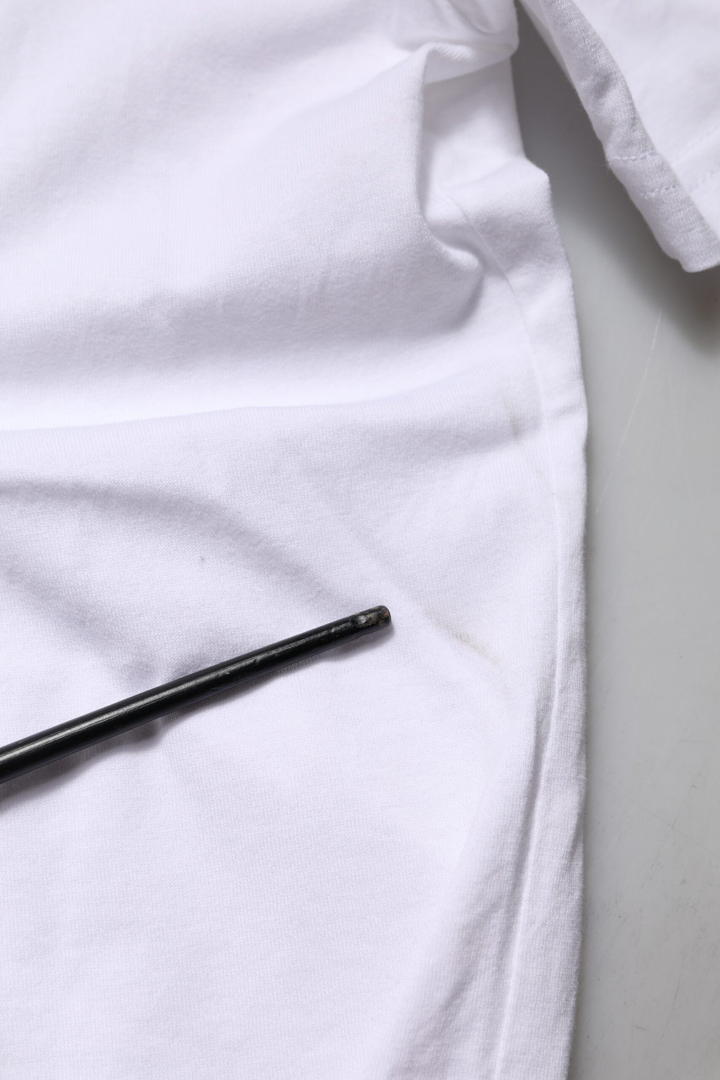 Dolce & Gabbana – Weißes, kurzärmliges T-Shirt mit DG-Logo-Print