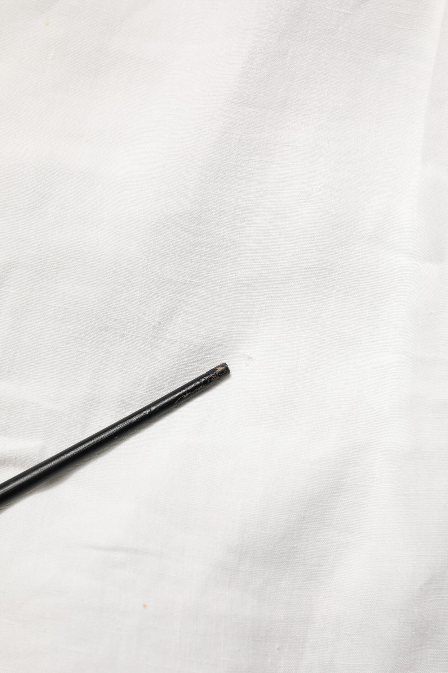 Dolce & Gabbana – Weißes, formelles Hemd mit DG-Kronenverzierung