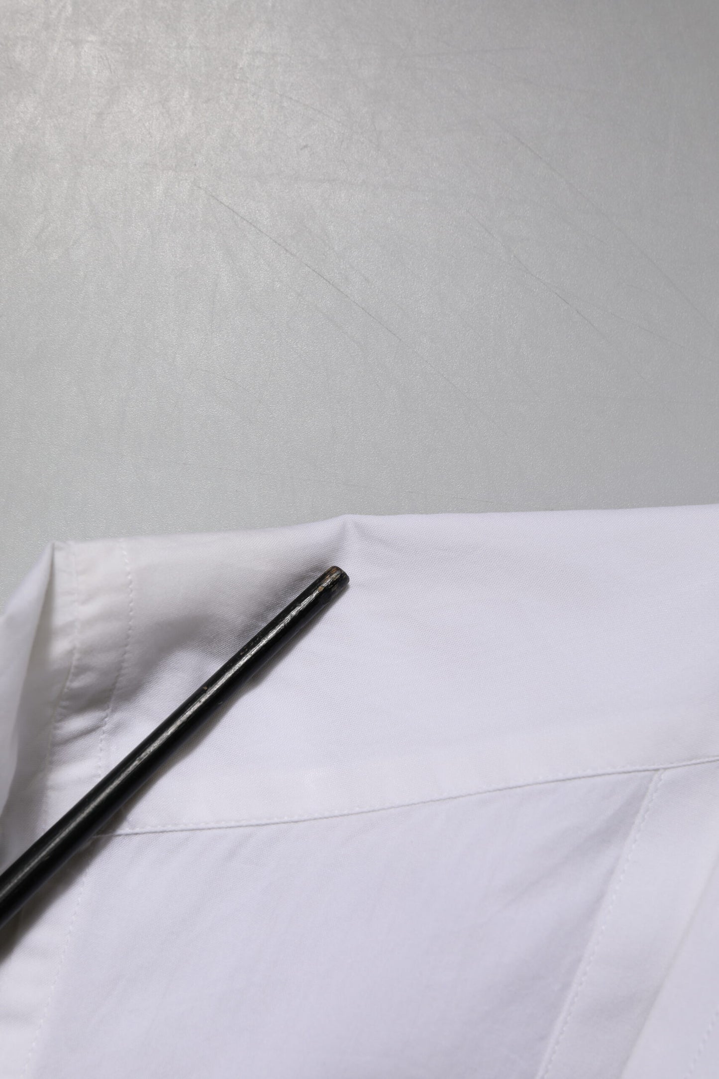 Dolce & Gabbana – Weißes, GOLDfarbenes Hemd aus Baumwollpopeline