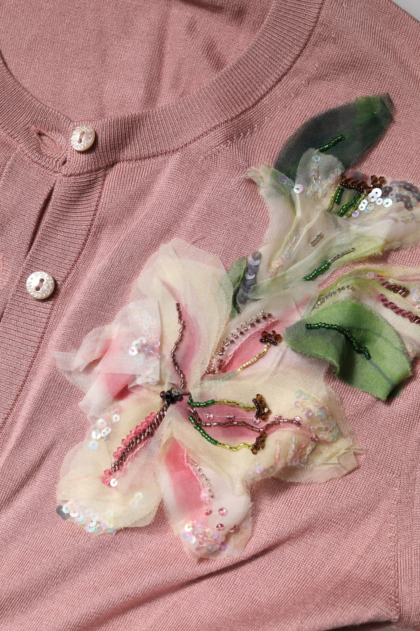 Dolce & Gabbana – Rosa Seidenstrick-Cardigan mit Knopfleiste