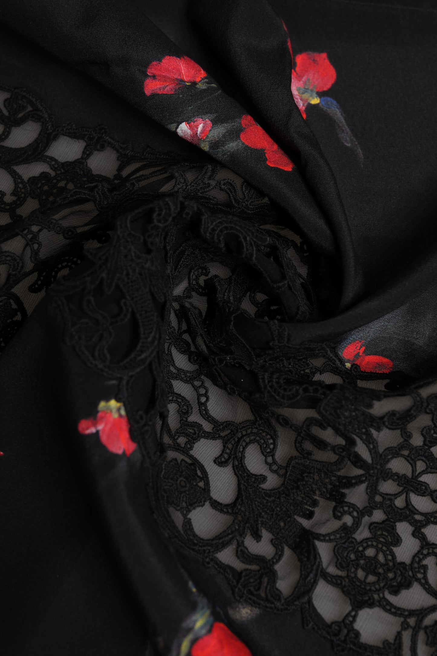 Dolce & Gabbana – Schwarzer Halswärmer-Wickelschal mit Blumenmuster