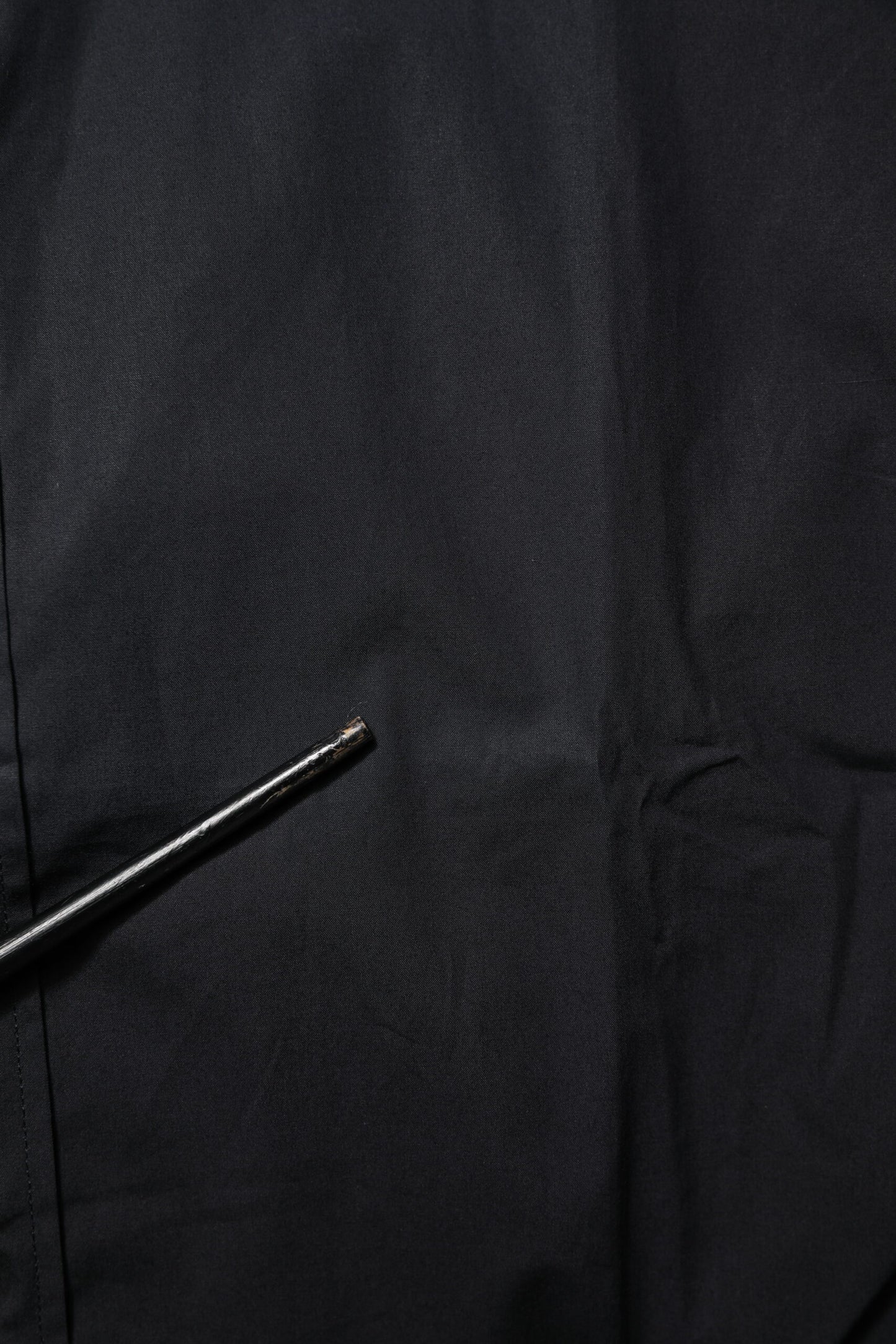 Dolce & Gabbana – Schwarzes, langärmliges Hemd aus Baumwolle in Gold