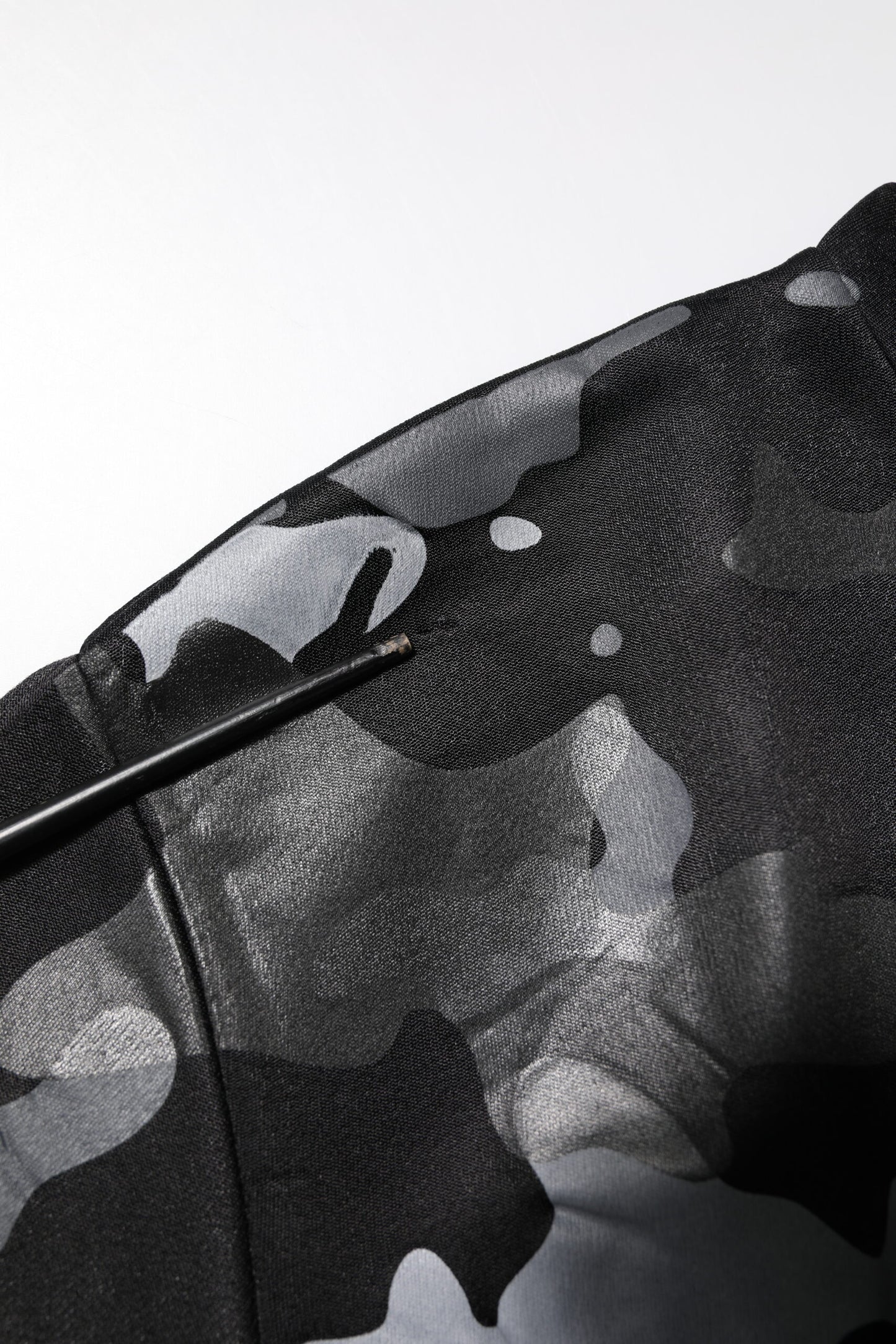 Dolce & Gabbana Schwarzer Camouflage-Pullover