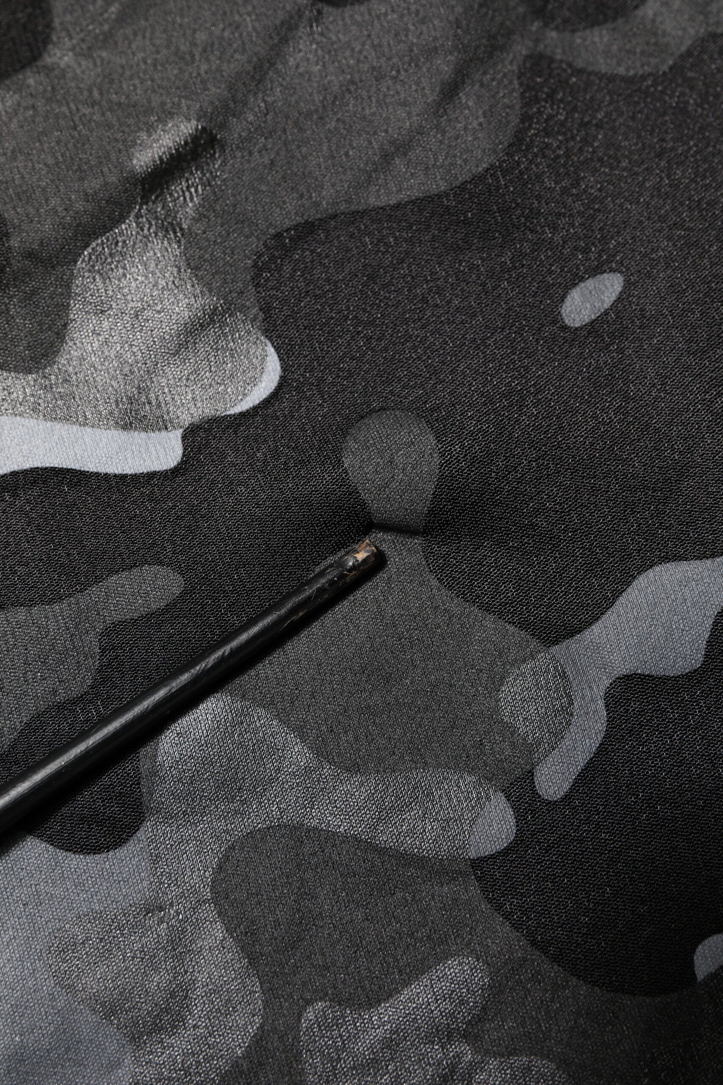 Dolce & Gabbana Schwarzer Camouflage-Pullover