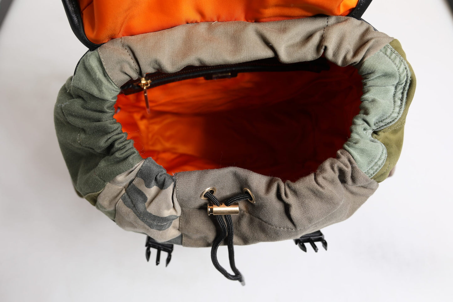 Dolce & Gabbana Militärgrüner Patchwork-Rucksack