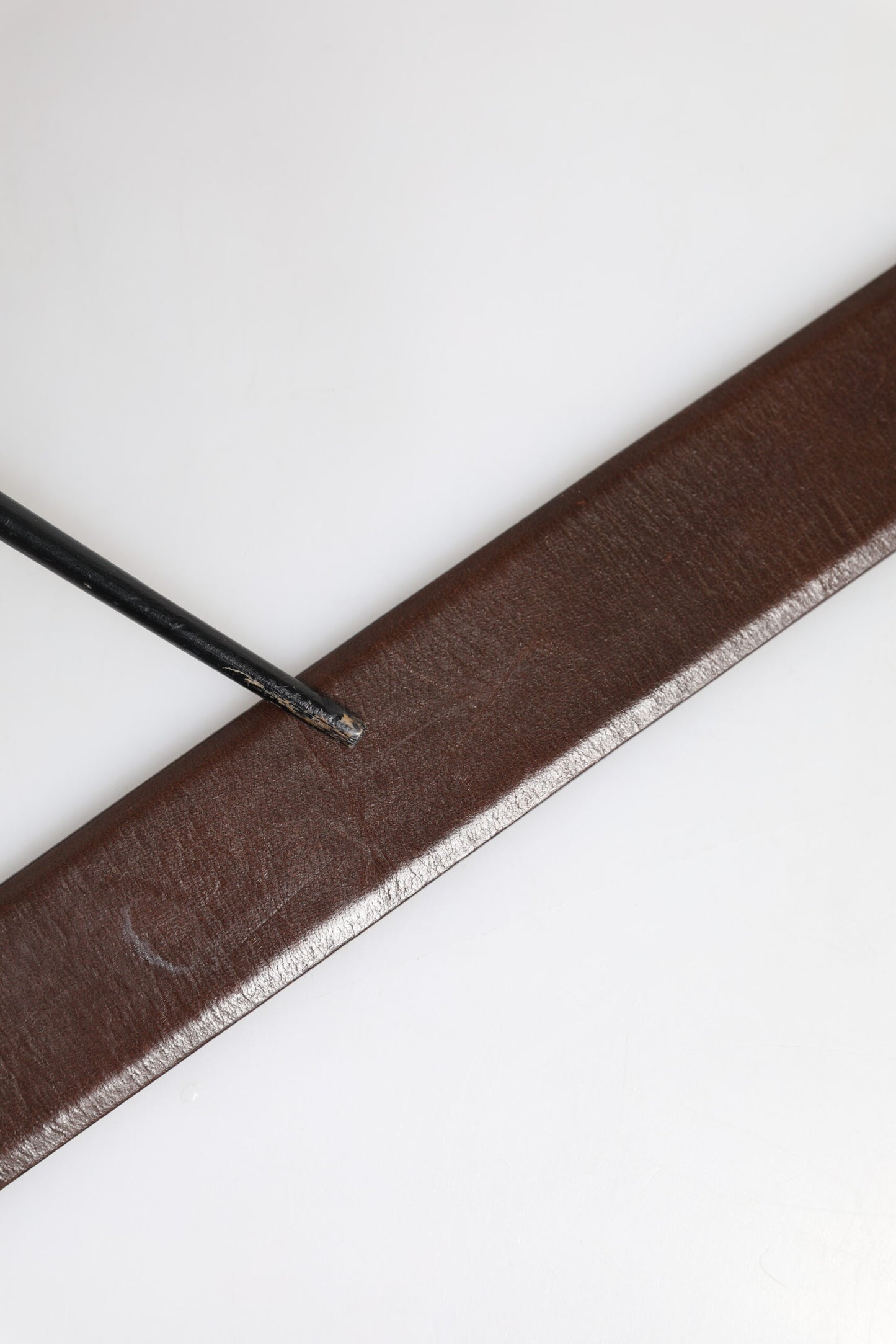 Dolce & Gabbana Brauner klassischer Herrengürtel mit goldener Metall-Logoschnalle