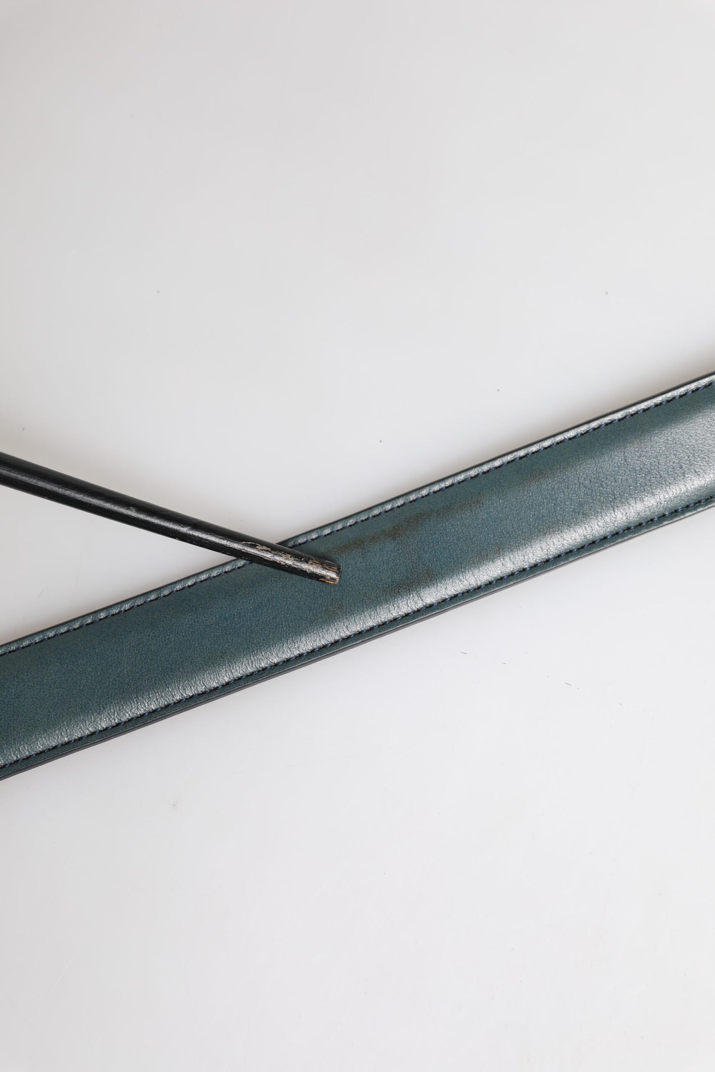 Dolce & Gabbana Grüner klassischer Ledergürtel mit Metalllogoschnalle