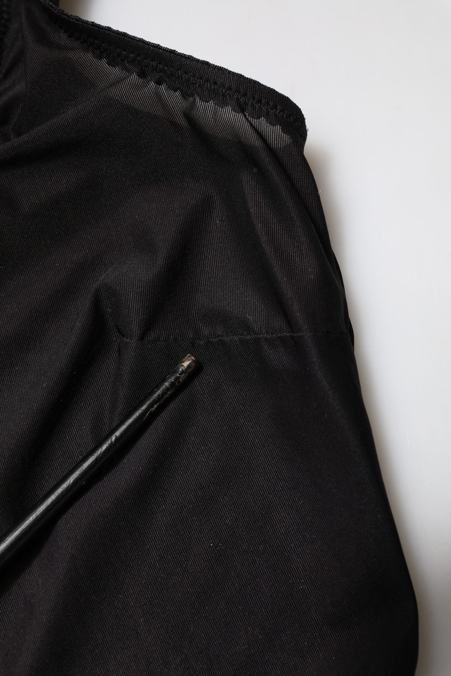 Dolce & Gabbana Schwarzes ärmelloses Tanktop aus Nylon mit Rundhalsausschnitt