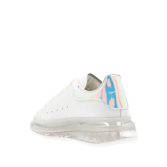 Alexander McQueen Sneaker aus weißem Kalbsleder mit dicker Sohle