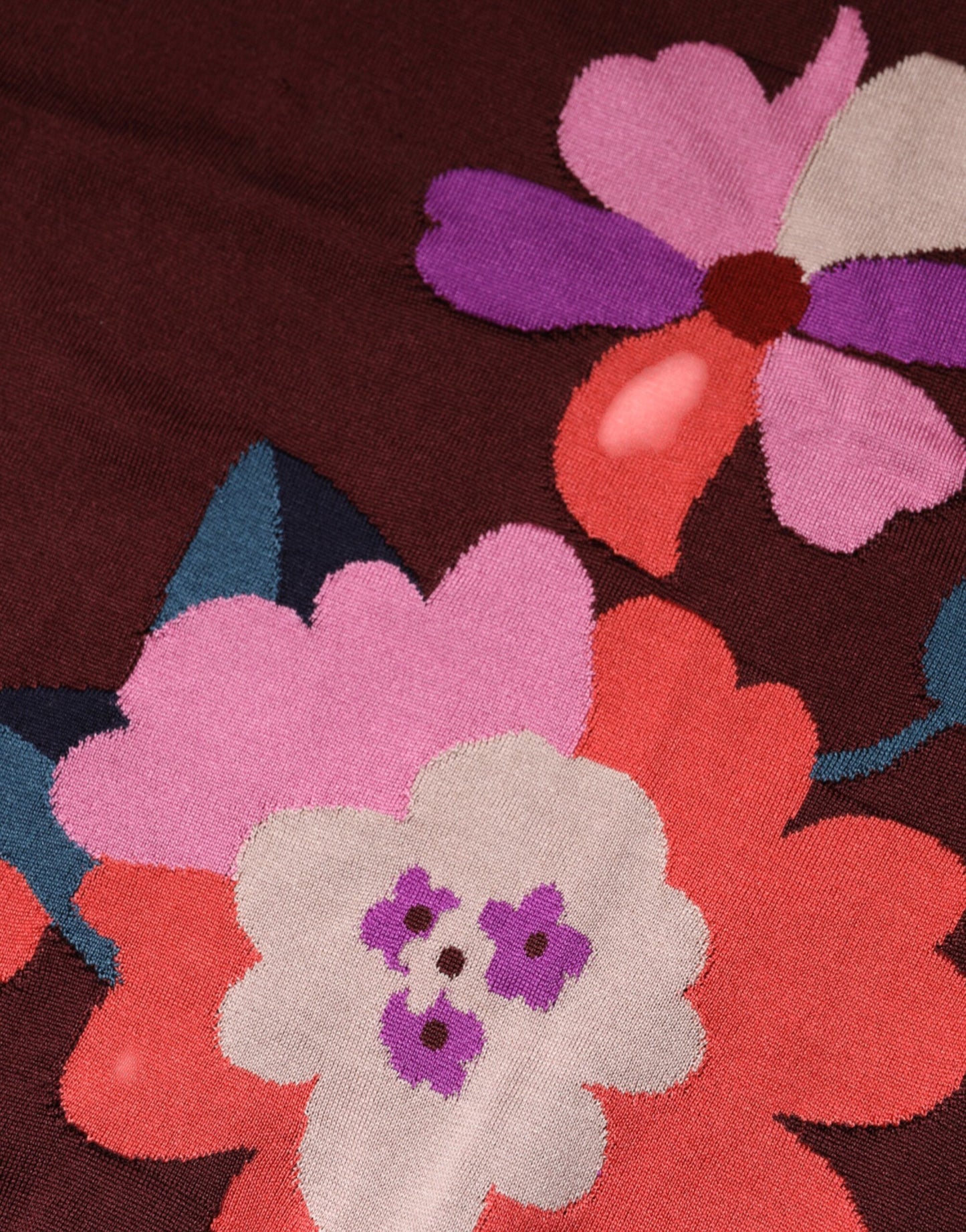 Dolce & Gabbana – Kastanienbraunes Blusenoberteil aus Seide mit Blumenmuster und Rundhalsausschnitt