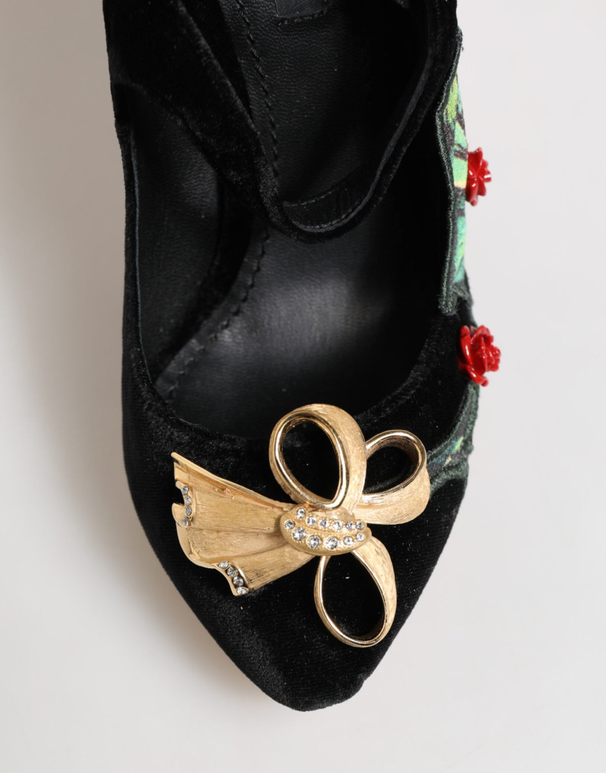 Dolce & Gabbana – Mary-Jane-Schuhe mit schwarzer Rosen-Kristallbrosche