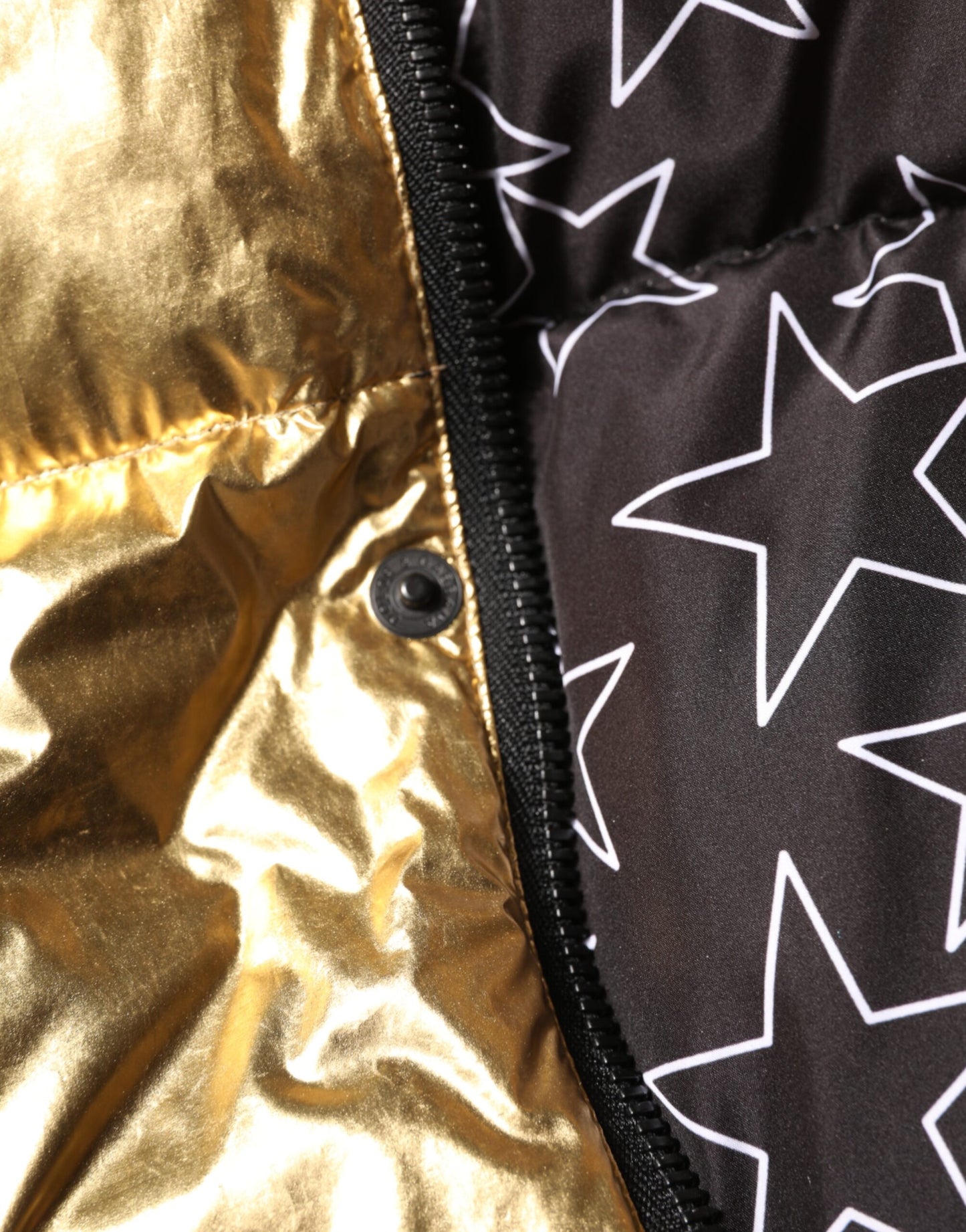 Dolce & Gabbana – Gesteppte Pufferjacke mit durchgehendem Reißverschluss und Kapuze in Gold