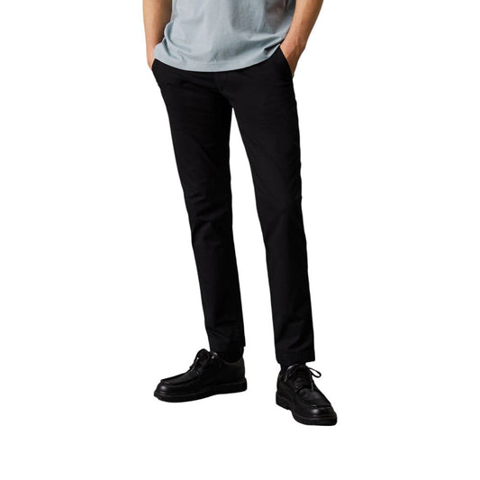 Calvin Klein Jeans – Schwarze Hose aus recycelter Baumwolle