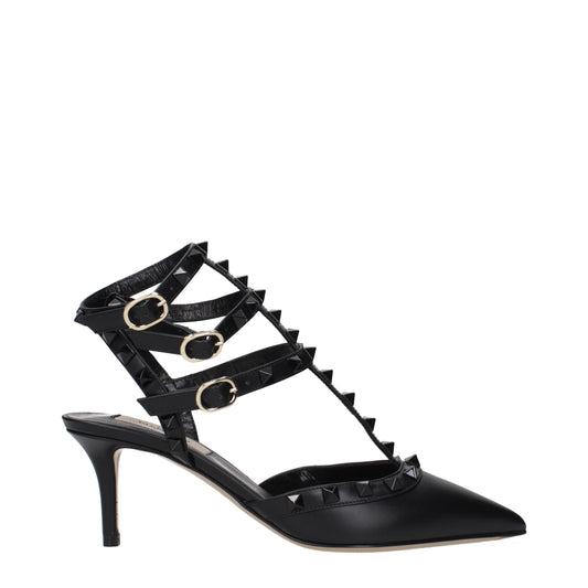 Valentino Garavani – Pumps mit mittelhohem Absatz aus schwarzem Leder