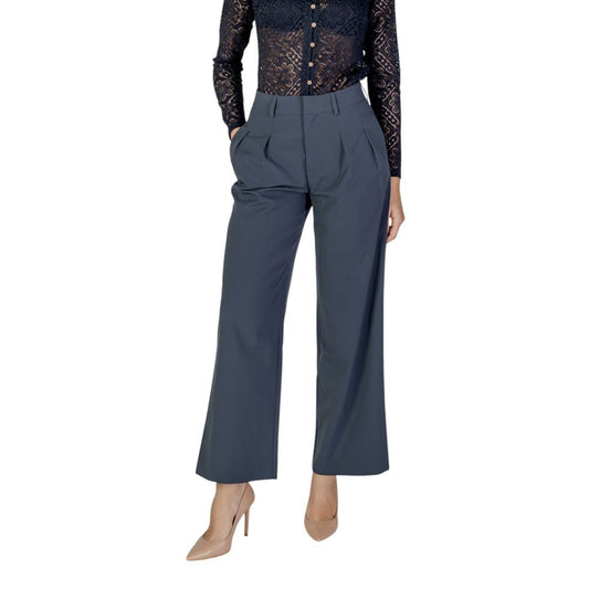 Calvin Klein Jeans – Graue Hose aus recyceltem Polyester