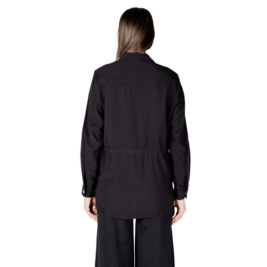 Only – Schwarze Viskosebluse