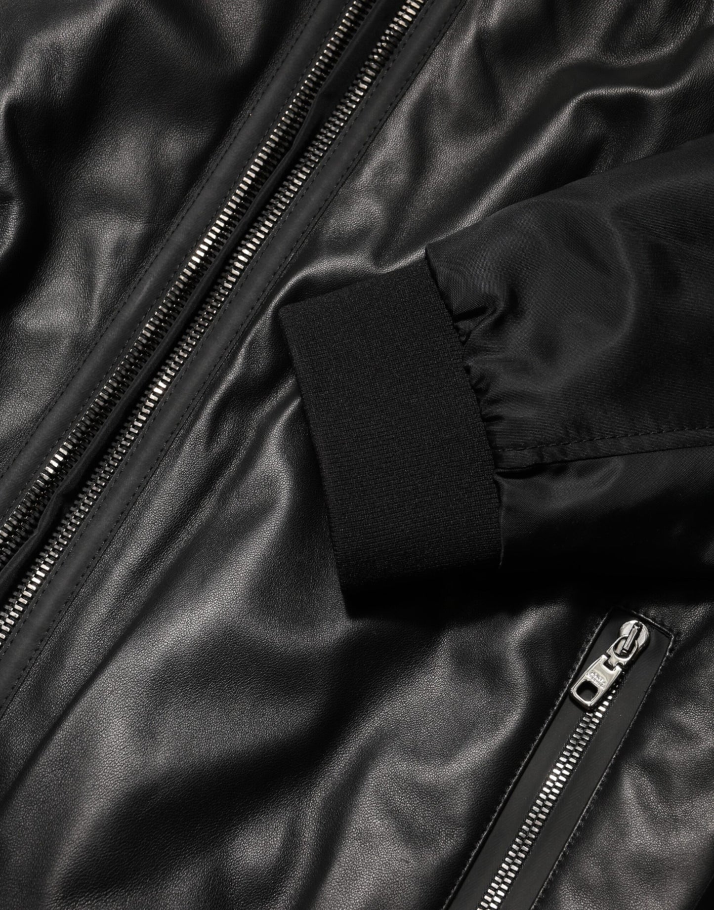 Dolce & Gabbana – Schwarze Blousonjacke aus Leder und Nylon mit durchgehendem Reißverschluss