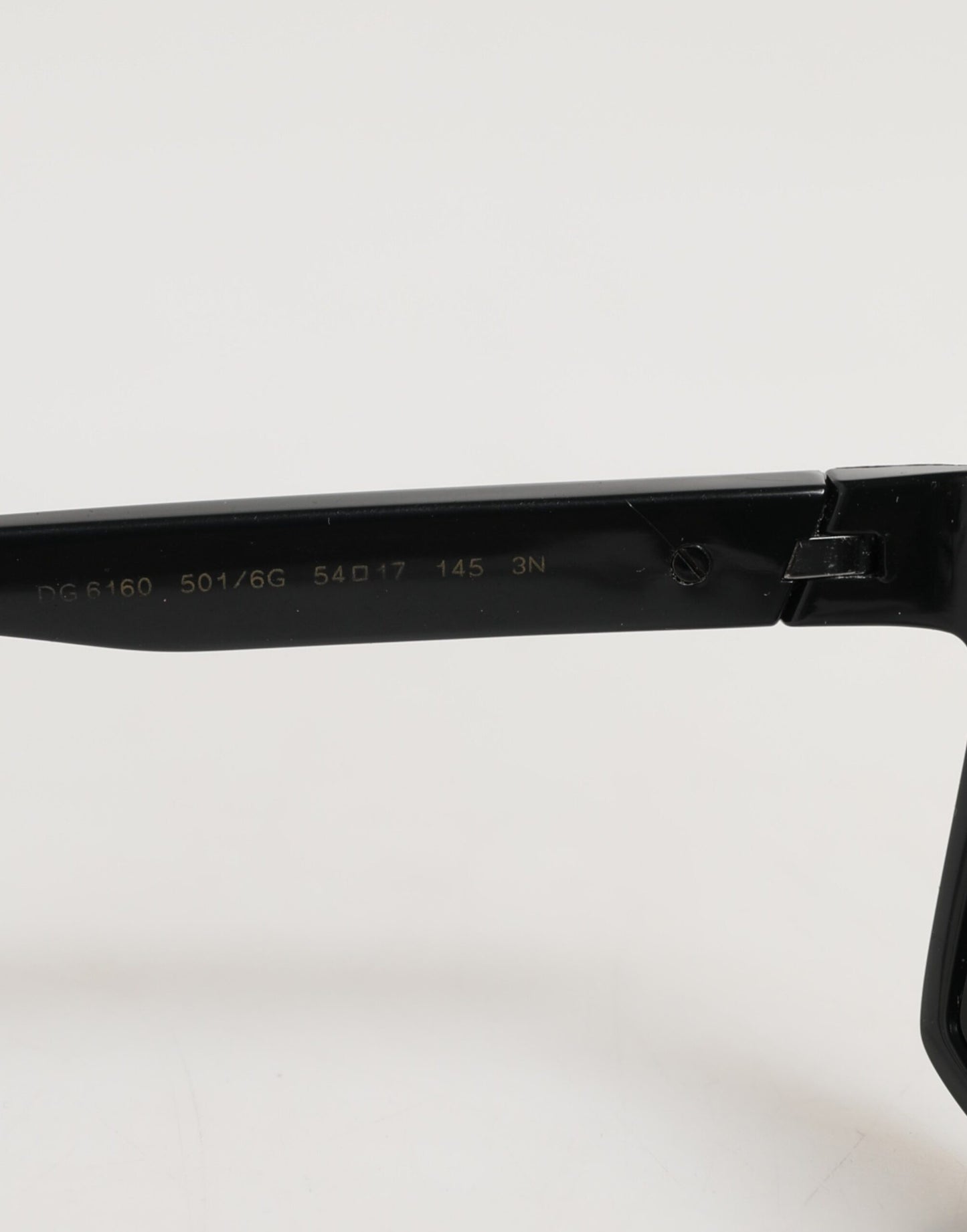 Dolce & Gabbana DG6160 – Eckige Sonnenbrille aus schwarzem Polyamid mit Sportlogo