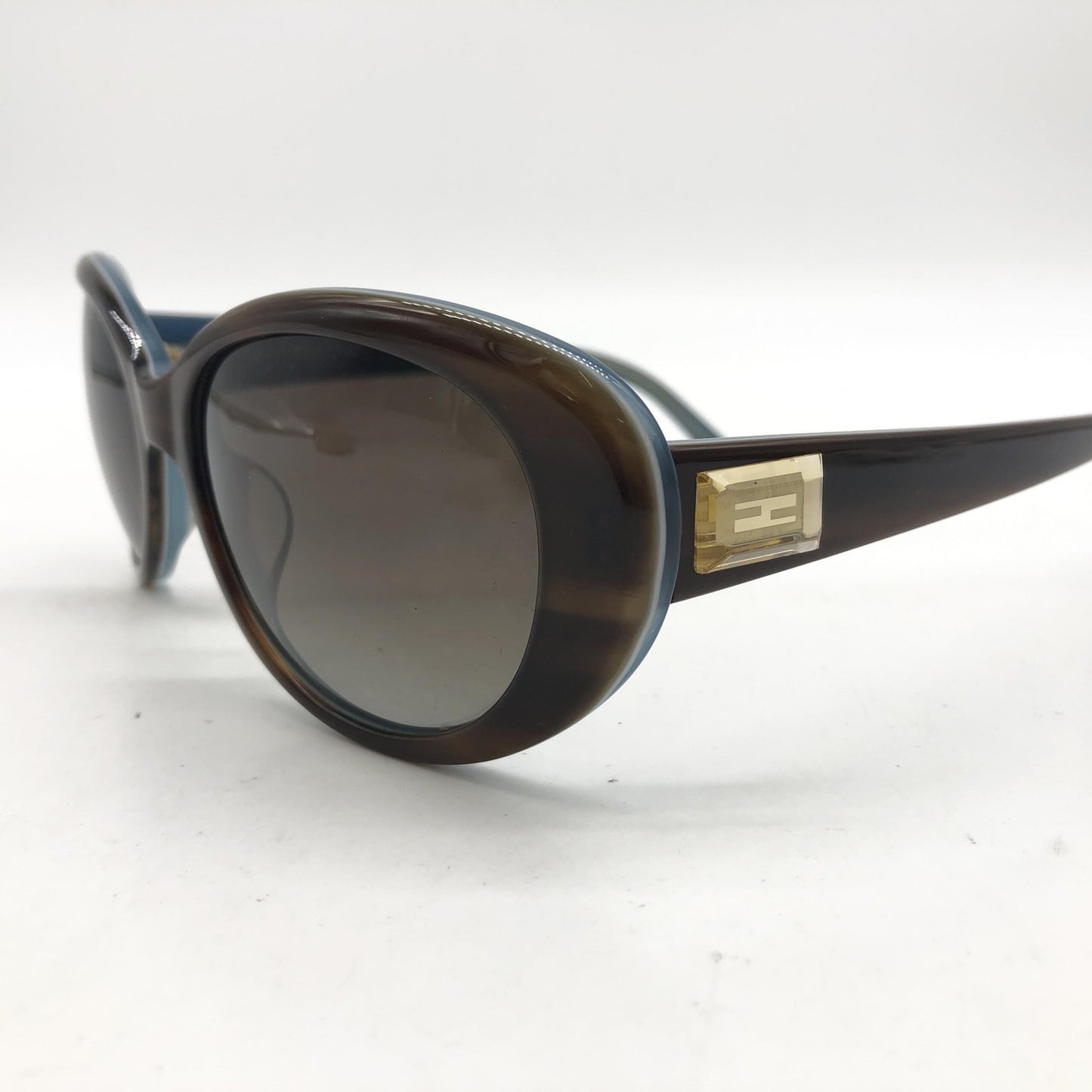 Fendi Oversized Cat-Eye Sunglasses In Tortoise