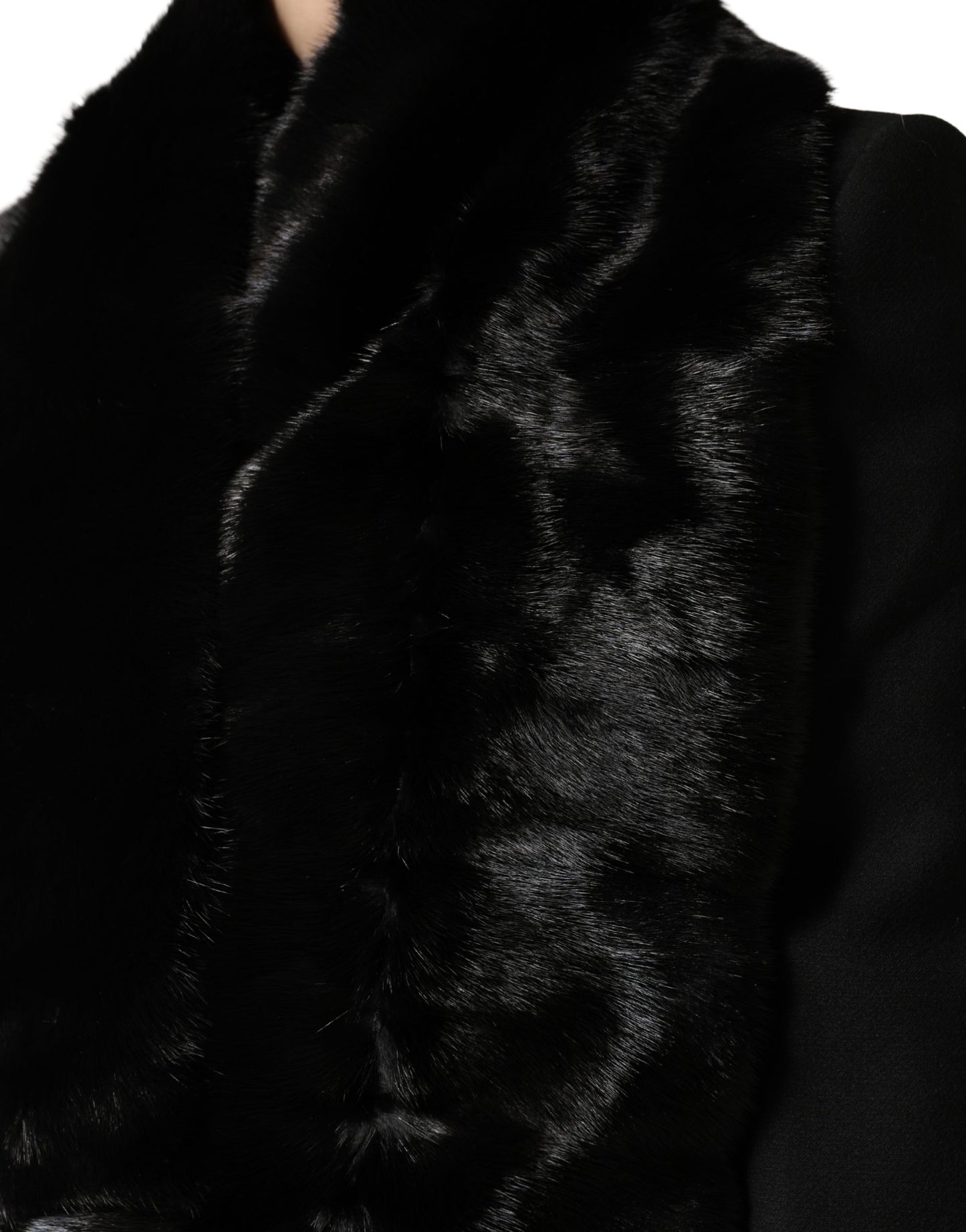 Dolce &amp; Gabbana Schwarzer Pelzschal Halswickel-Kragenschal